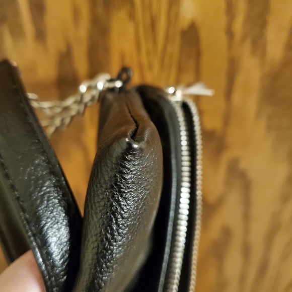 Jennifer Lopez Black Leather Wristlet with Silver Chain - Picture 9 of 10